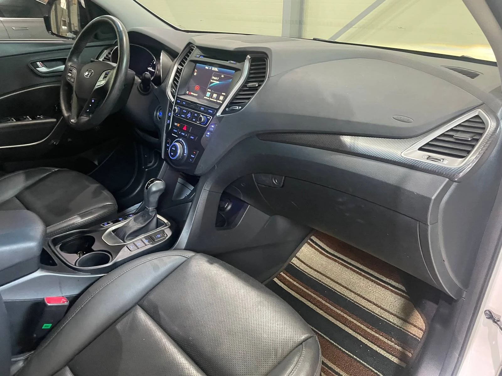 Hyundai Santa fe 2.2D ! 4WD ! Exclusive Special !, снимка 9 - Автомобили и джипове - 56210936