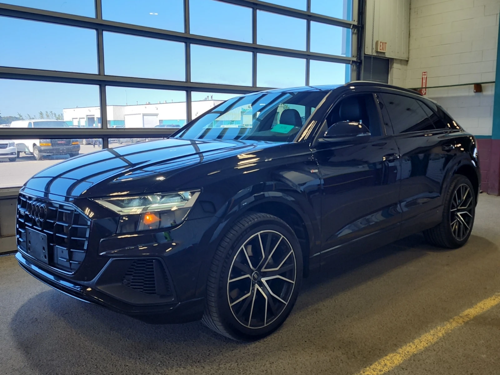 Audi Q8 55 Tfsi Quattro Progressiv, АВТОКРЕДИТ