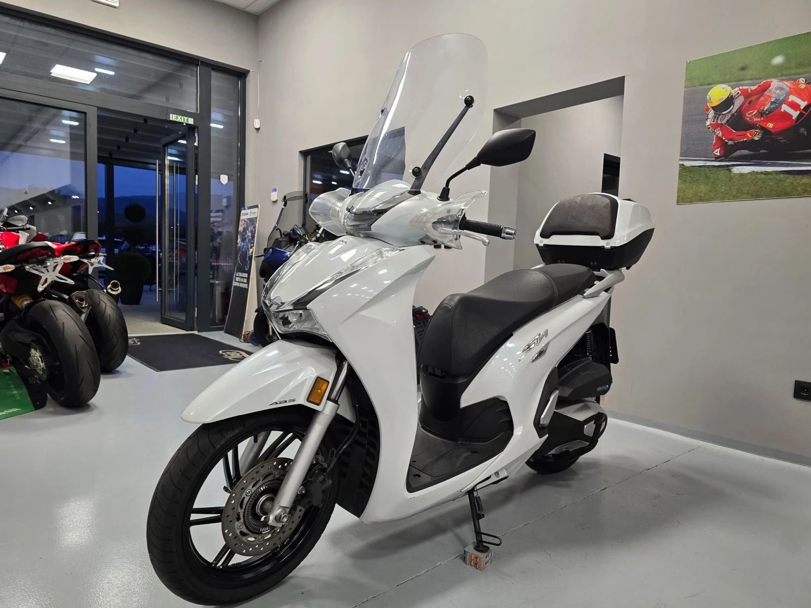 Honda Sh 350ie, ABS-TCS, Led, Keyless! - изображение 8