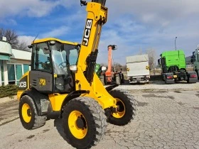 Телескопичен товарач JCB TM 220, снимка 8