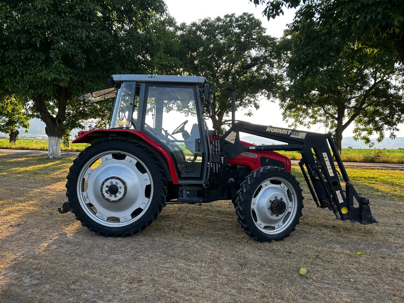 Трактор Massey 4245 - изображение 6