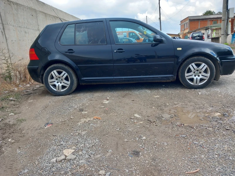 VW Golf, снимка 3 - Автомобили и джипове - 47075259