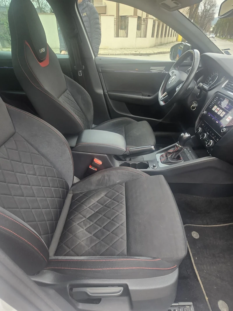Skoda Octavia VRS 184к.с. 2018г , снимка 16 - Автомобили и джипове - 52705348