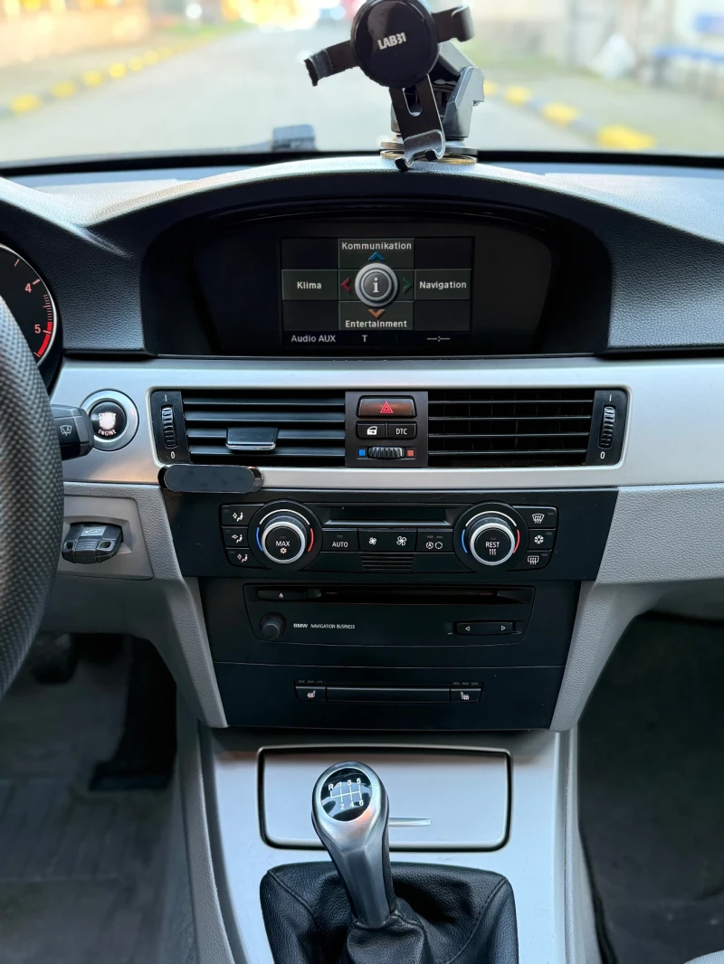 BMW 320 2.0, снимка 11 - Автомобили и джипове - 52953116