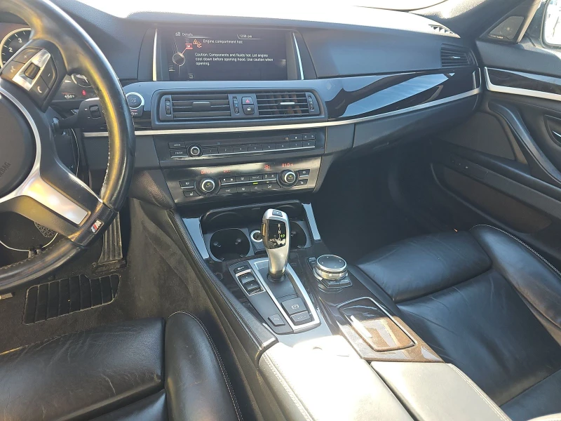 BMW 535 2015 BMW 5 Series Sedan 535i M SPORT LINE, снимка 11 - Автомобили и джипове - 53023512