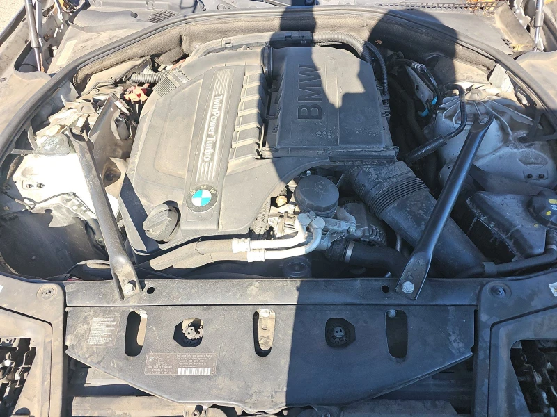 BMW 535 2015 BMW 5 Series Sedan 535i M SPORT LINE, снимка 15 - Автомобили и джипове - 53023512