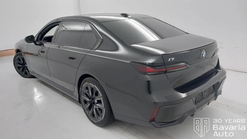 BMW i7 60 xDrive M Sport Paket, снимка 2 - Автомобили и джипове - 53203730