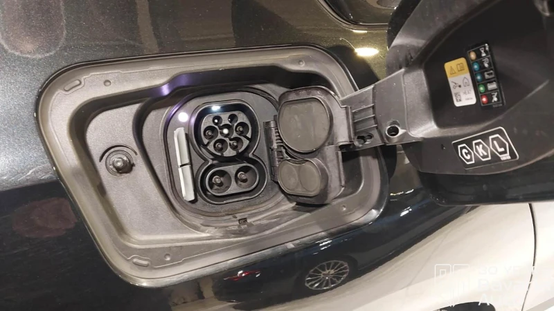 BMW i7 60 xDrive M Sport Paket, снимка 14 - Автомобили и джипове - 53203730