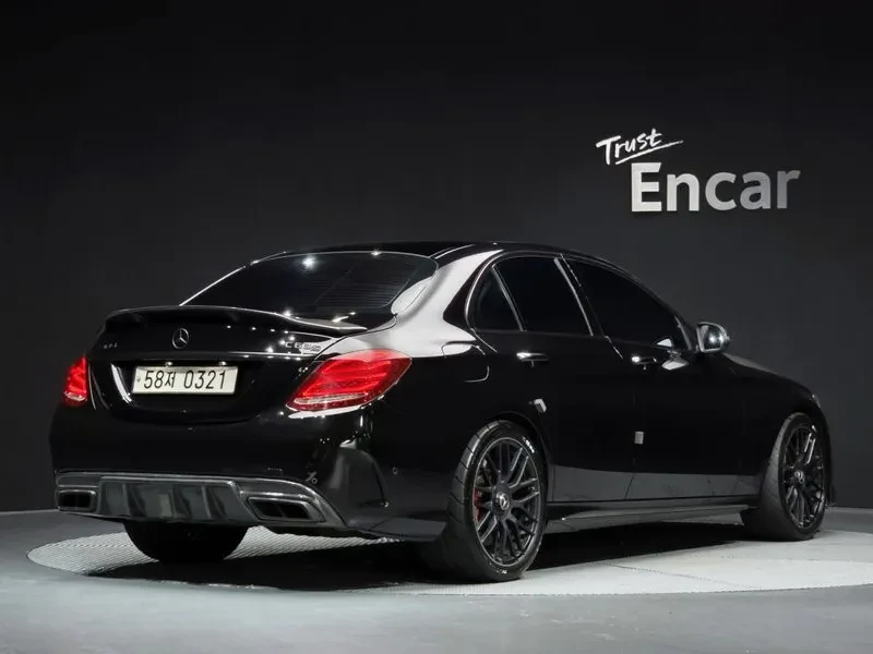 Mercedes-Benz C 63 AMG S, снимка 2 - Автомобили и джипове - 55941102