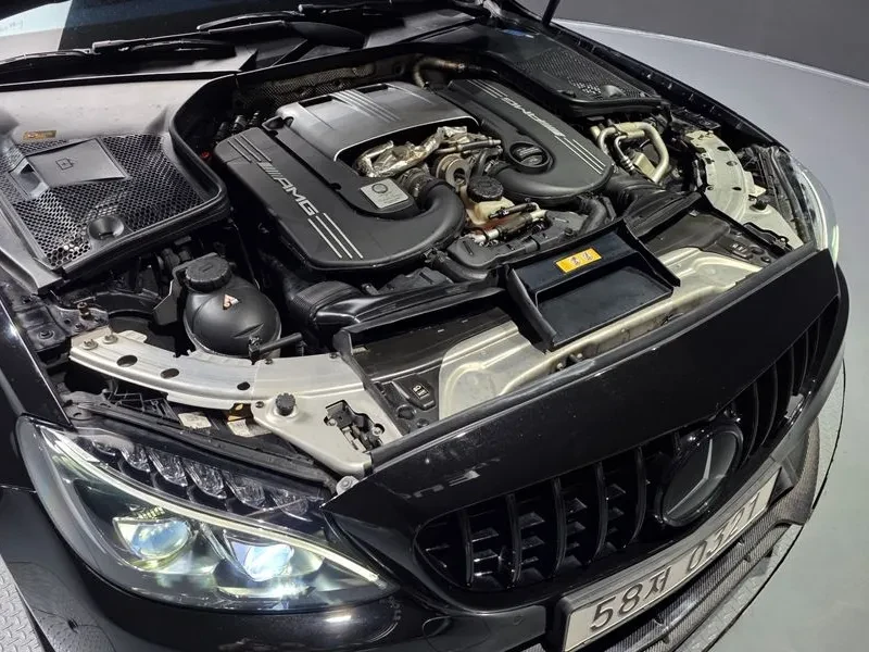 Mercedes-Benz C 63 AMG S, снимка 6 - Автомобили и джипове - 55941102
