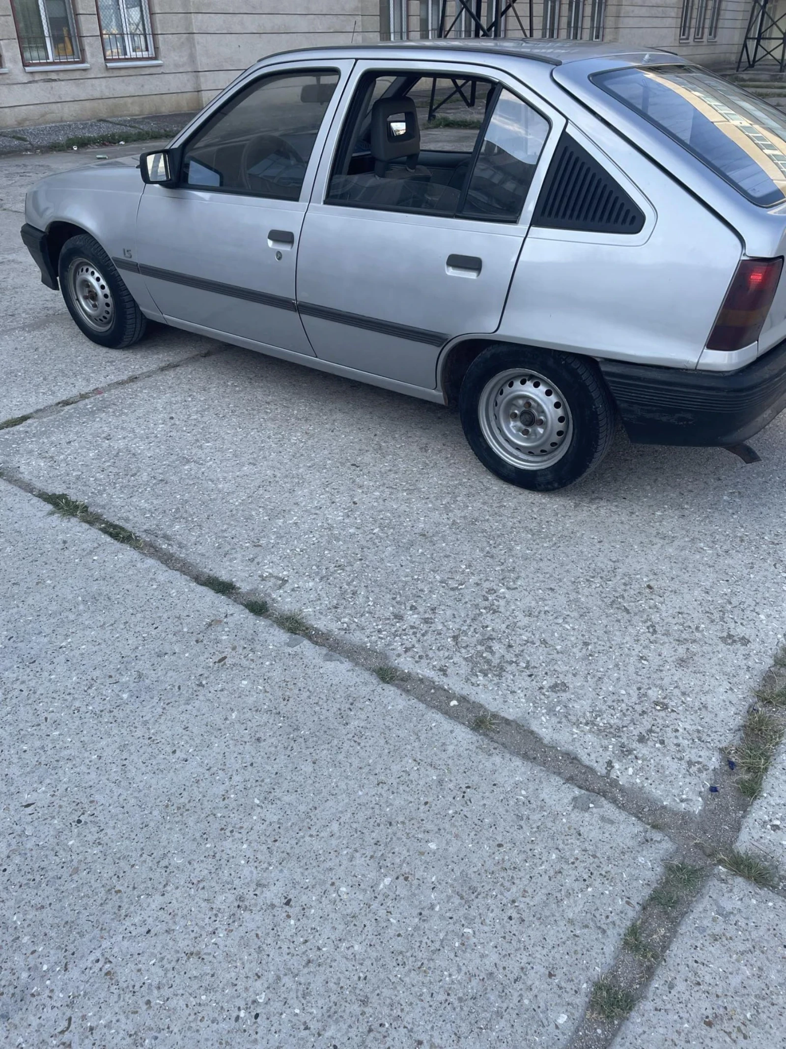 Opel Kadett 1.3 - изображение 3