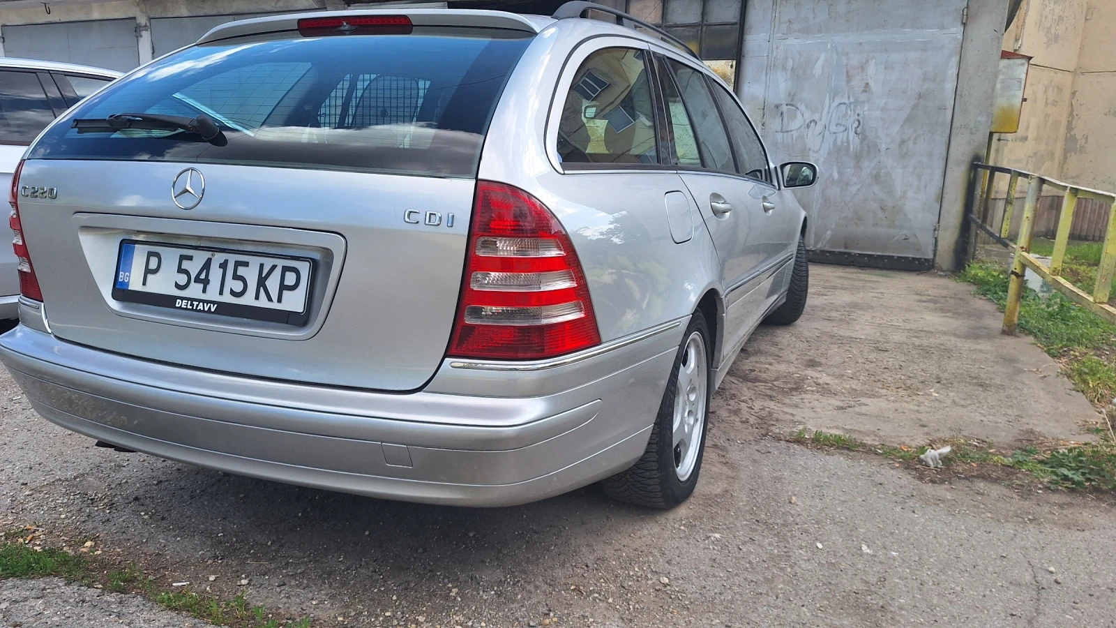 Mercedes-Benz C 220  - изображение 4