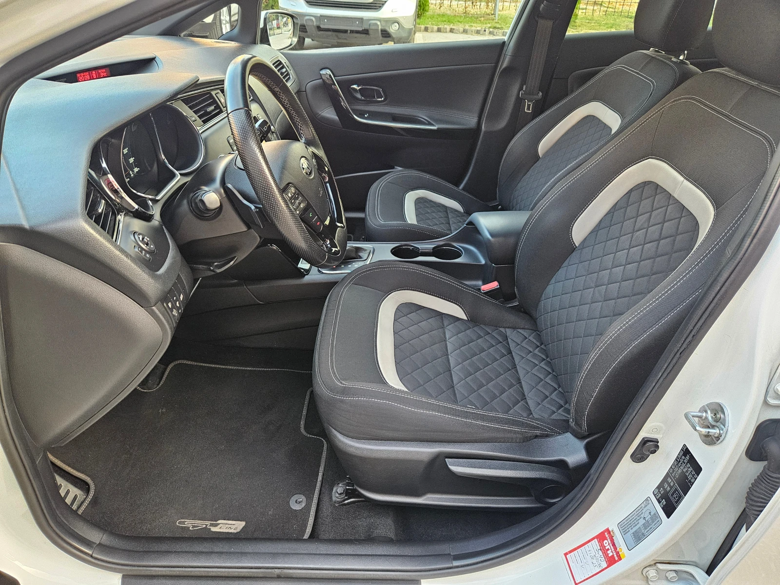 Kia Ceed 1.6d-GT-Line/AT 7/Navi/Led/Камера - изображение 10
