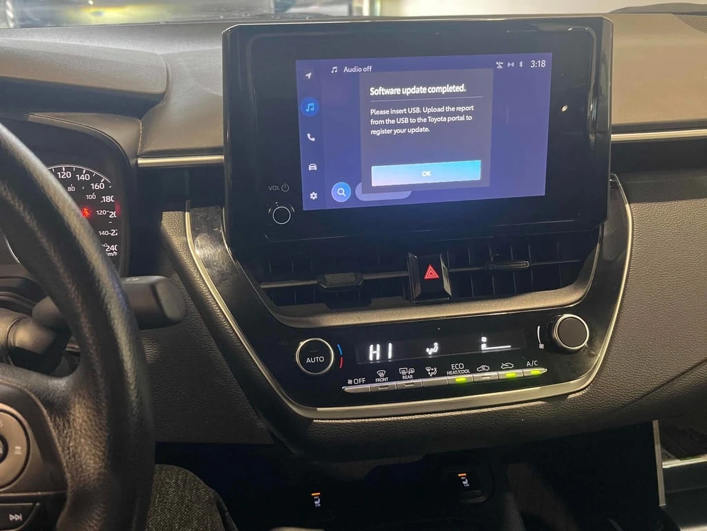 Toyota Corolla * CVT * CARFAX * БЕЗ ПЪРВОНАЧАЛНА ВНОСКА - изображение 9