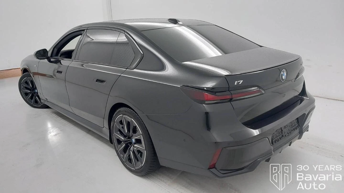 BMW i7 60 xDrive M Sport Paket - изображение 2