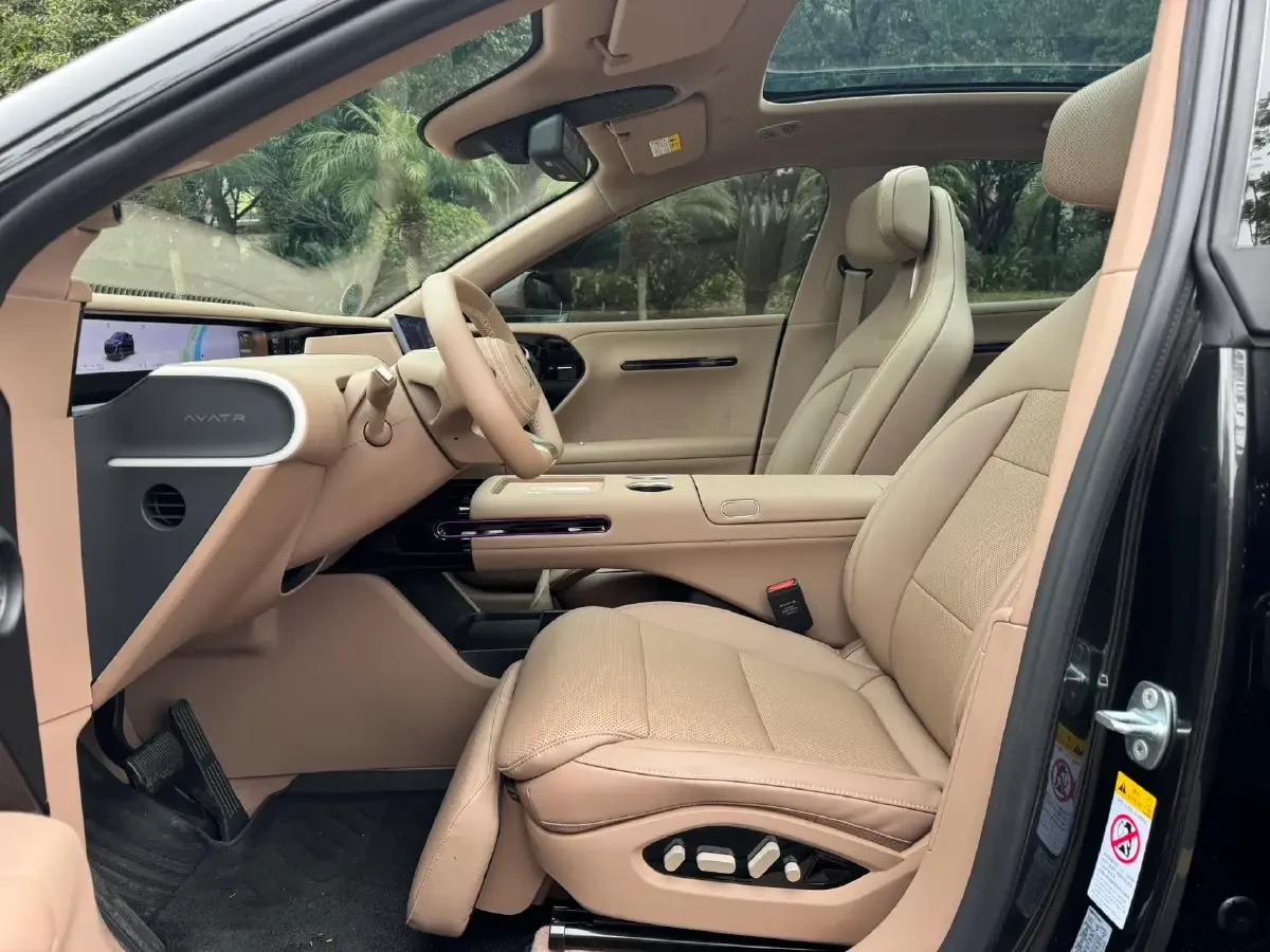 Avatr 07 2026 82.2 kWh 2WD | Mobile.bg � ����������� 9