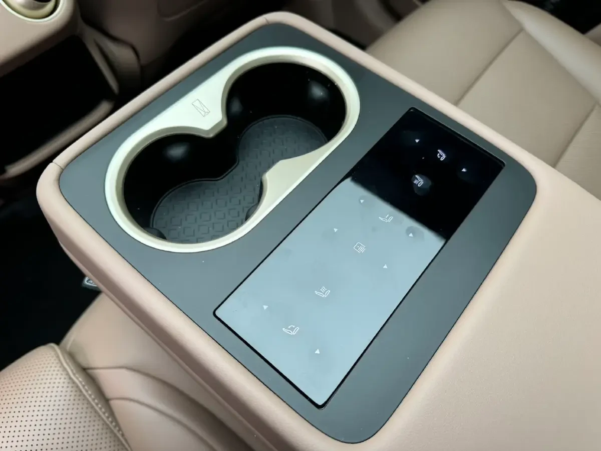 Avatr 07 2026 82.2 kWh 2WD | Mobile.bg � ����������� 16