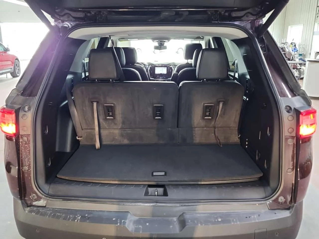 Chevrolet Traverse LT TRUE NORTH| ШИБИДАХ| ПОДГРЕВИ| 2 КЛЮЧА| CARFAX, снимка 4 - Автомобили и джипове - 54622337