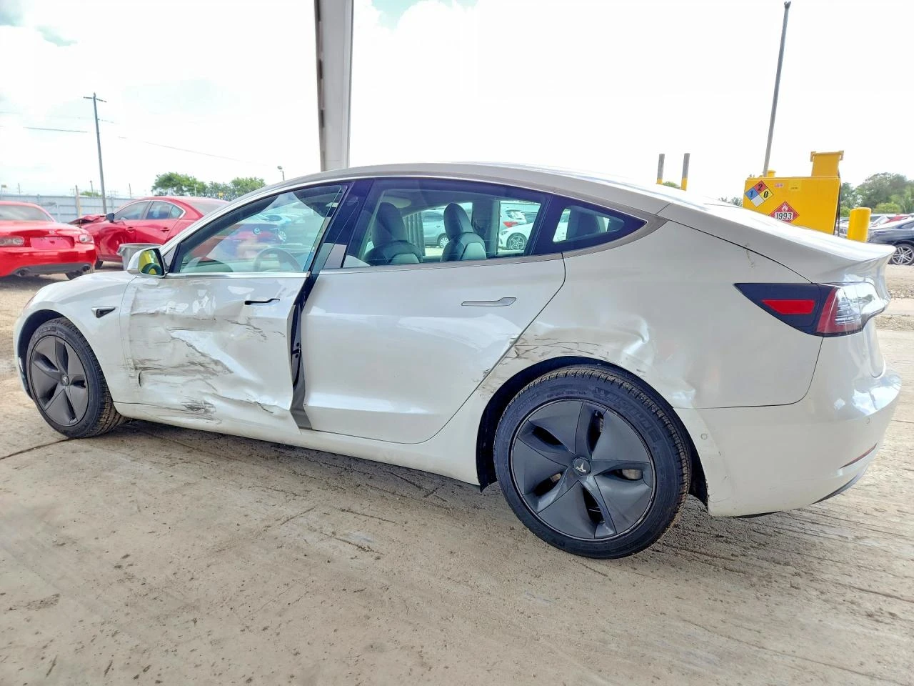 Tesla Model 3 | Mobile.bg � ����������� 3