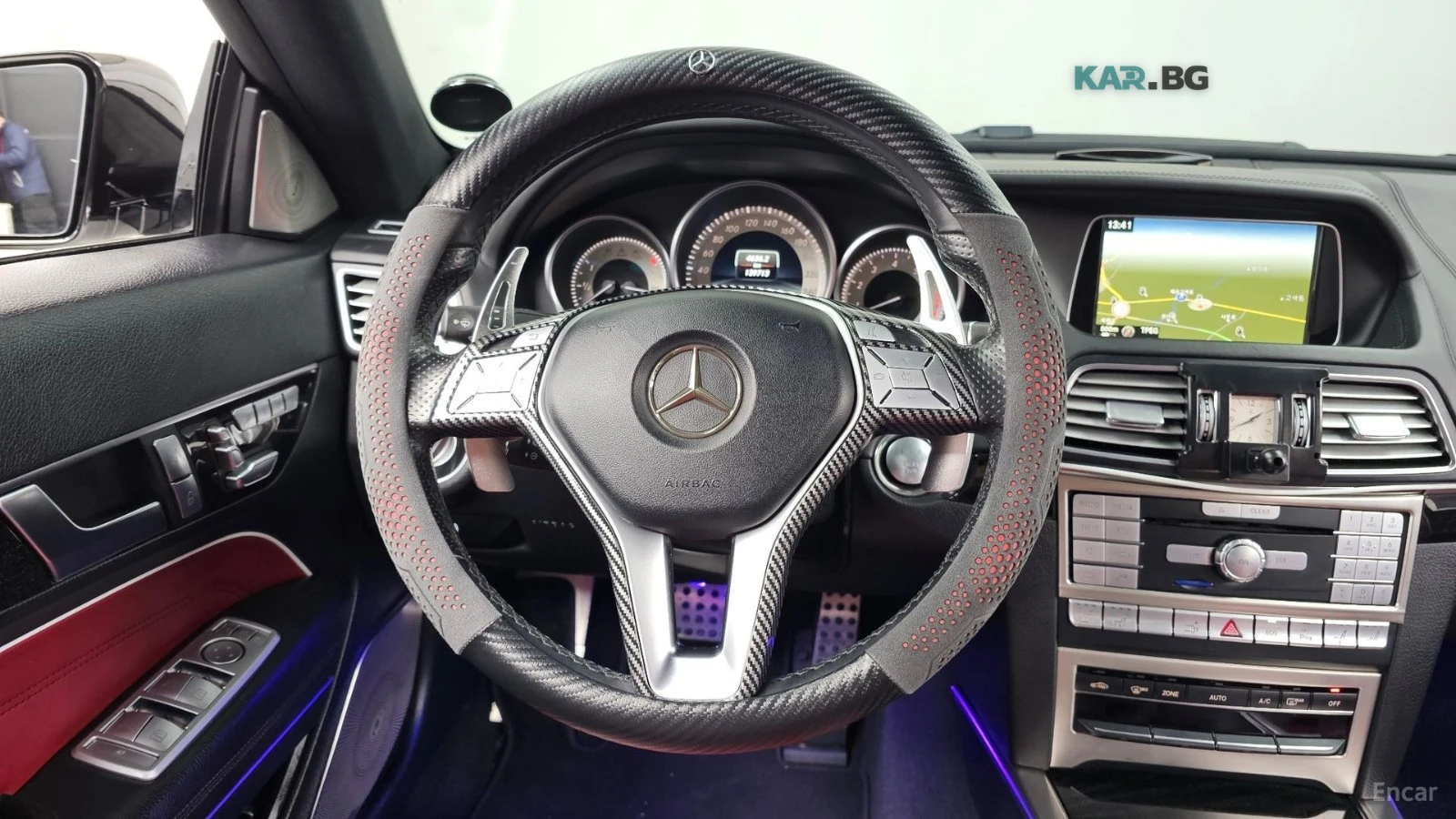 Mercedes-Benz E 400 COUPE* КОЖА* ПОДГРЕВ* ОБДУХВ* BURMASTER* PANO, снимка 13 - Автомобили и джипове - 54971902