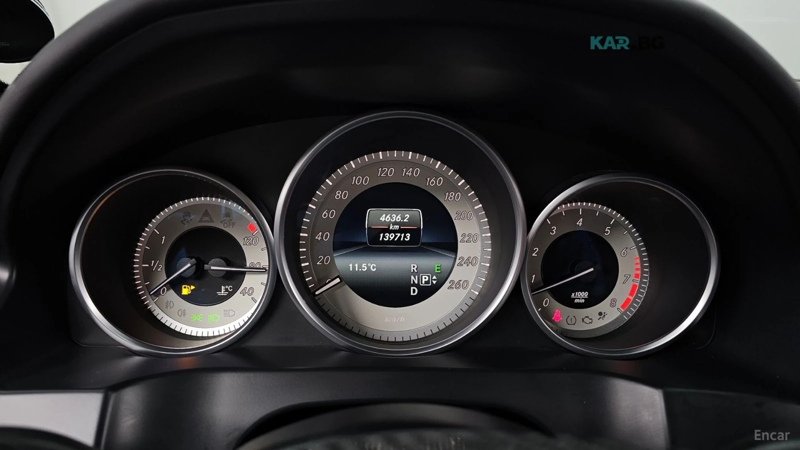 Mercedes-Benz E 400 COUPE* КОЖА* ПОДГРЕВ* ОБДУХВ* BURMASTER* PANO, снимка 8 - Автомобили и джипове - 54971902