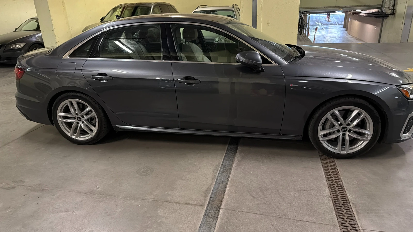 Audi A4, снимка 5 - Автомобили и джипове - 55222429