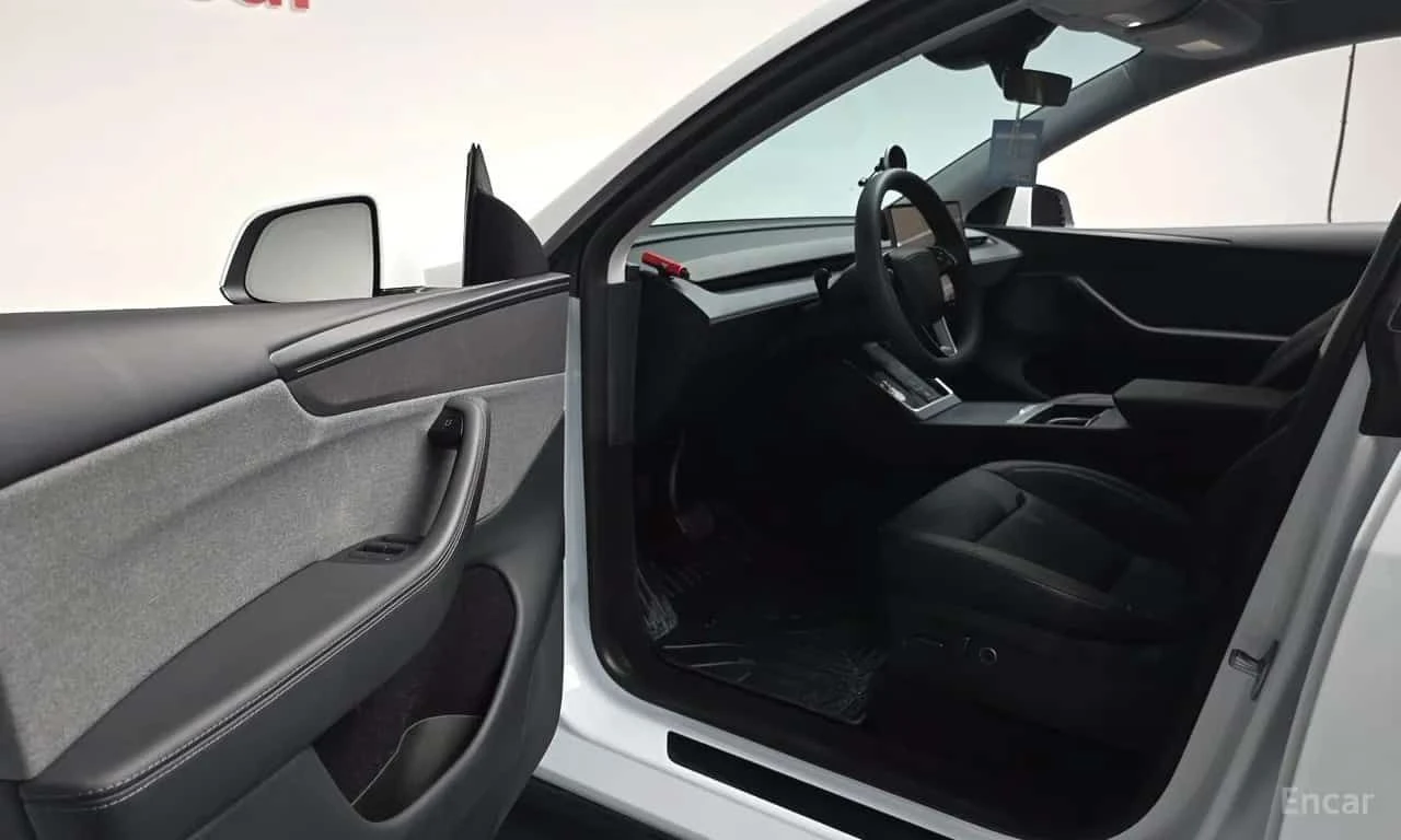 Tesla Model Y * RWD * ОПЦИЯ ЗА ФИНАНСИРАНЕ, снимка 10 - Автомобили и джипове - 55619641