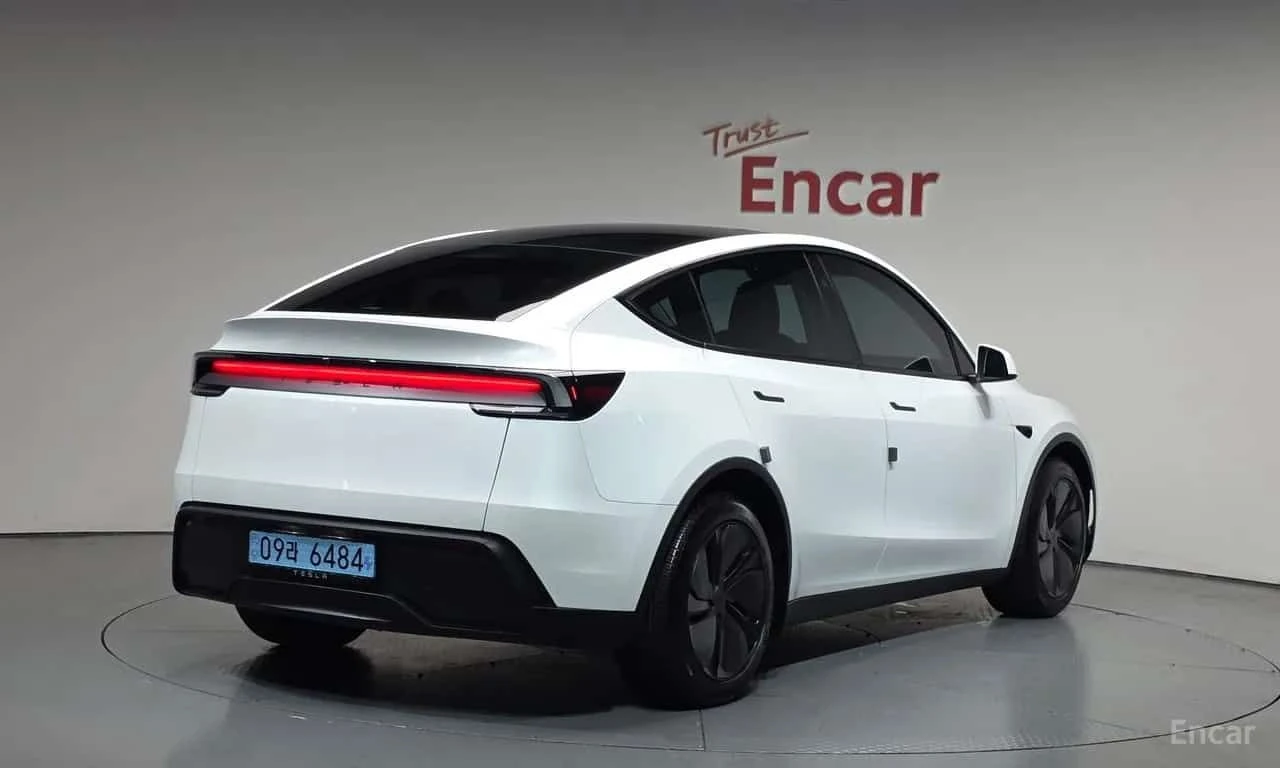 Tesla Model Y * RWD * ОПЦИЯ ЗА ФИНАНСИРАНЕ, снимка 2 - Автомобили и джипове - 55619641