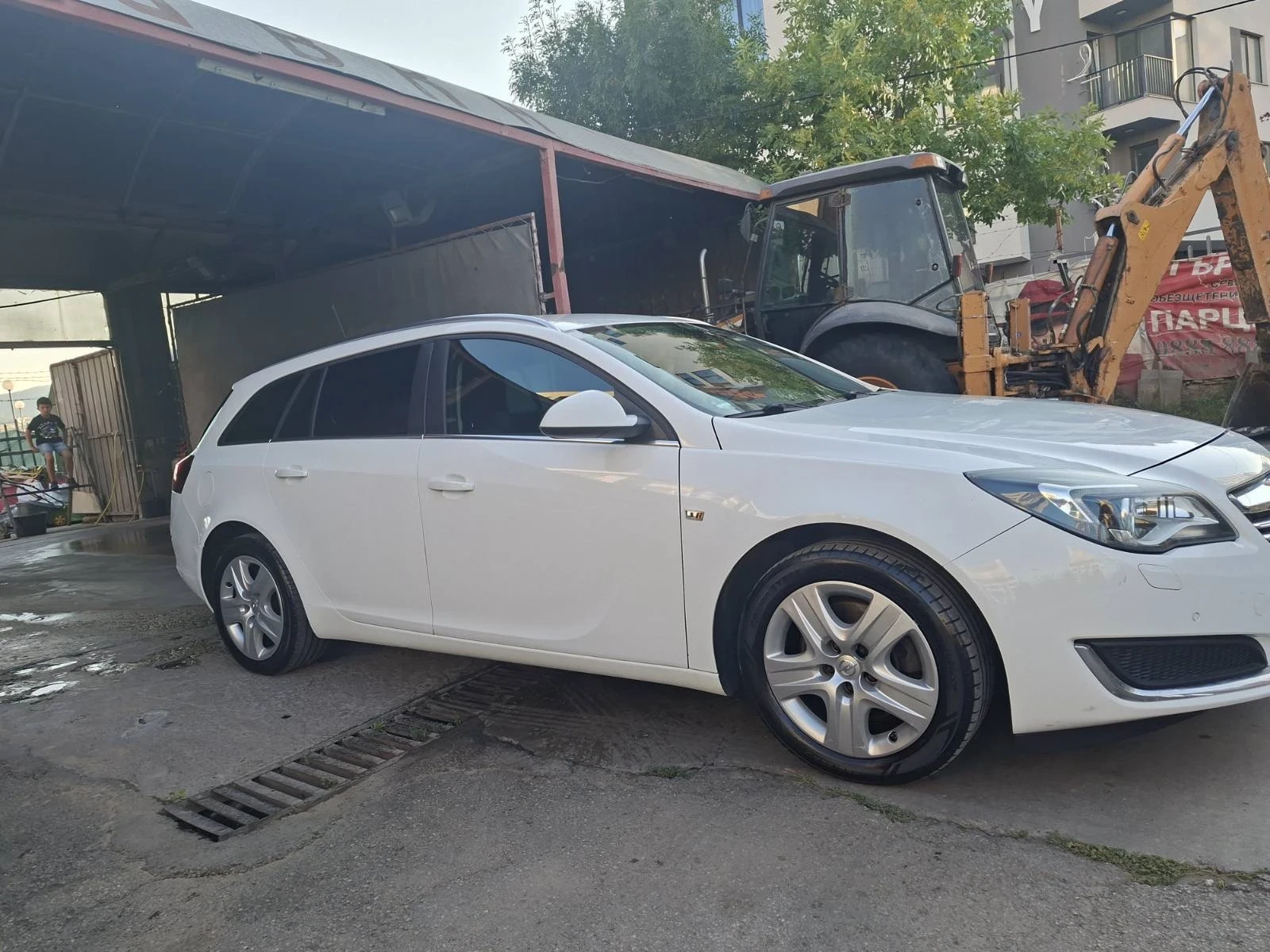 Opel Insignia 2.0 tdci, снимка 3 - Автомобили и джипове - 55752363