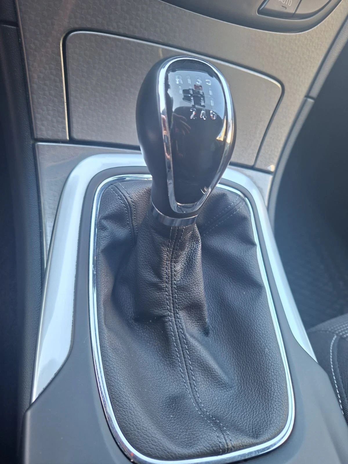 Opel Insignia 2.0 tdci, снимка 10 - Автомобили и джипове - 55752363