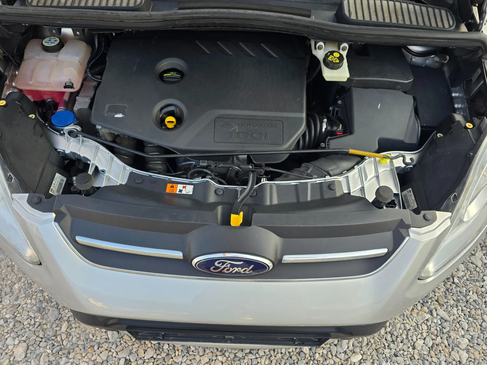 Ford C-max 1, 6 TDCI КЛИМАТРОНИК !! МАКСИ !! , снимка 17 - Автомобили и джипове - 55769121