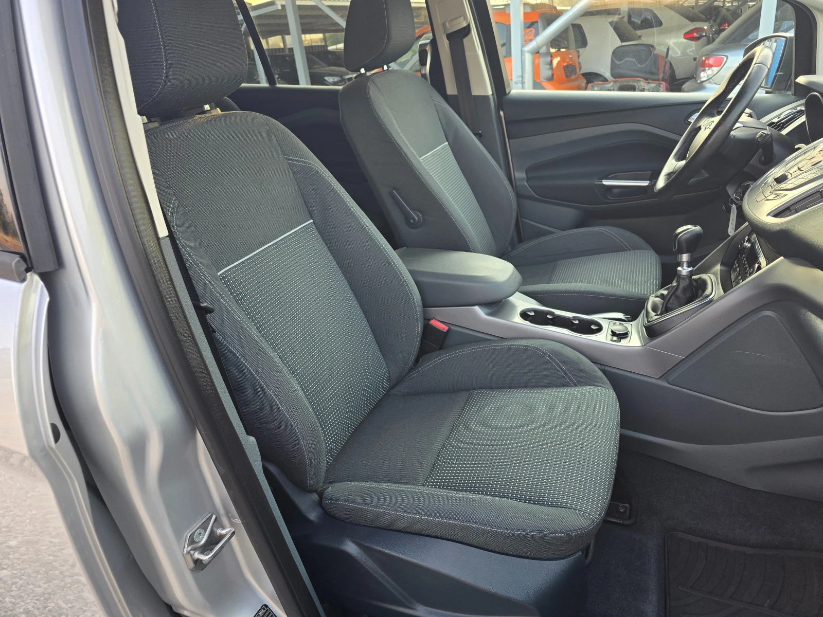 Ford C-max 1, 6 TDCI КЛИМАТРОНИК !! МАКСИ !! , снимка 10 - Автомобили и джипове - 55769121