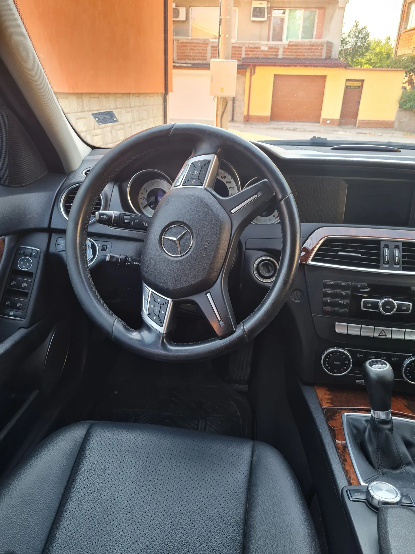Mercedes-Benz C 200 С 200, снимка 11 - Автомобили и джипове - 56110765