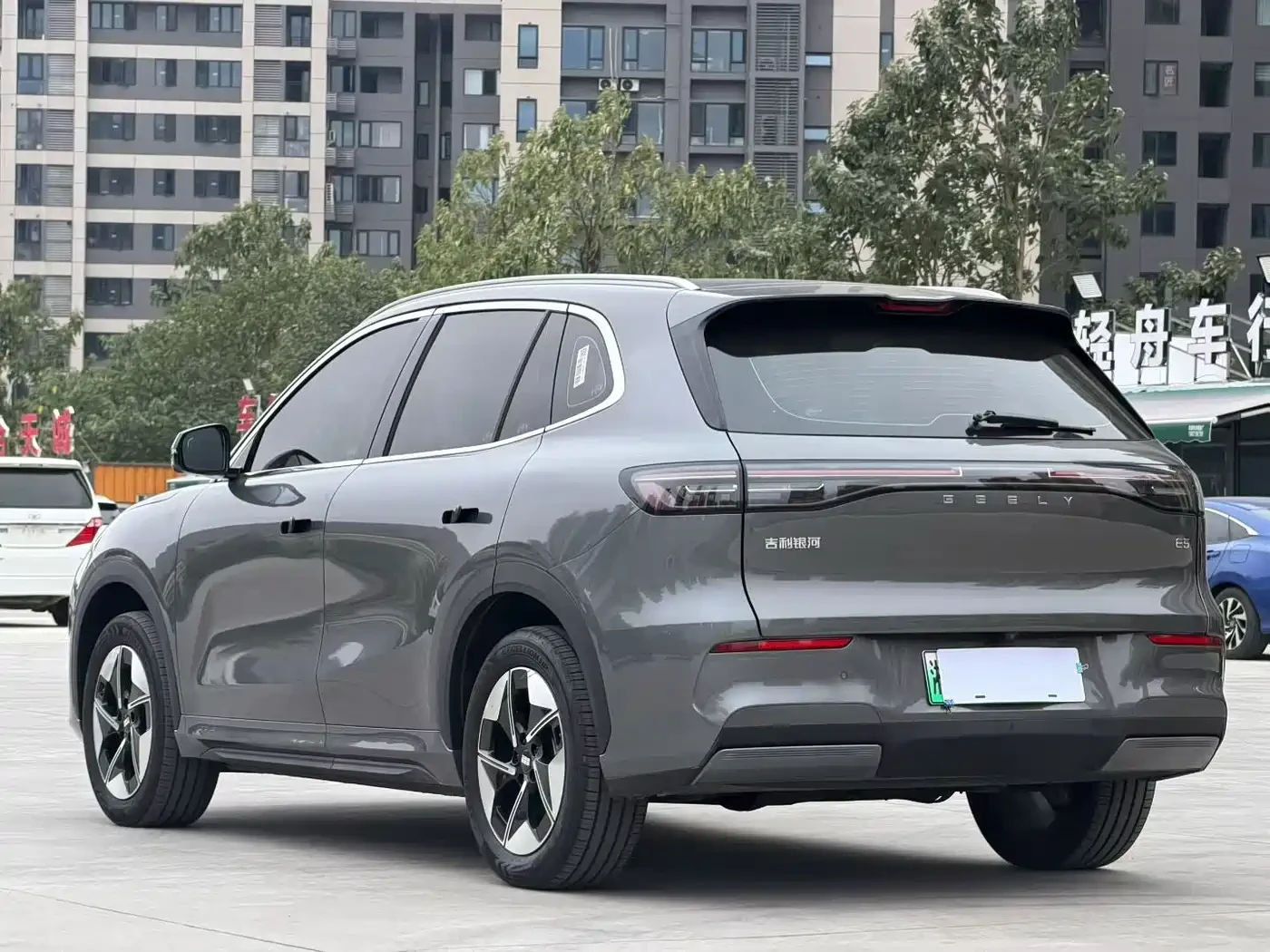 Geely EX5 2026 610km Explorer+ Edition, снимка 4 - Автомобили и джипове - 56714864