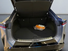Lexus RZ 500e LUXURY/381HP/STEER-BY-WIRE/PANO/360/HUD/615q, снимка 15