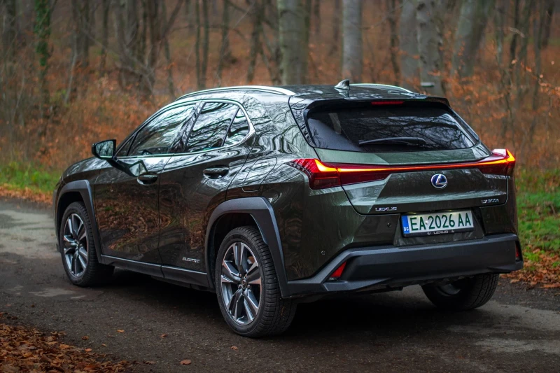 Lexus UX 300e Luxury, снимка 7 - Автомобили и джипове - 48529827