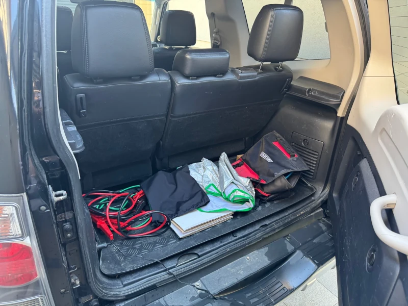 Mitsubishi Pajero 3.2 DI-DC / 165ps / 100% обслужен, снимка 10 - Автомобили и джипове - 50236600