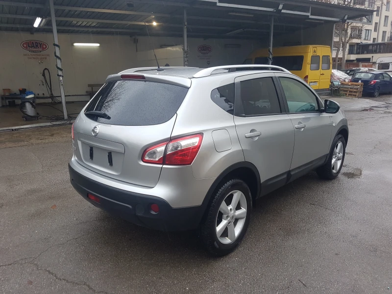 Nissan Qashqai 2.0iAVTOMAT, снимка 8 - Автомобили и джипове - 52890948