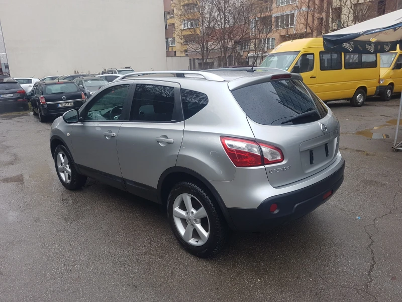 Nissan Qashqai 2.0iAVTOMAT, снимка 7 - Автомобили и джипове - 52890948