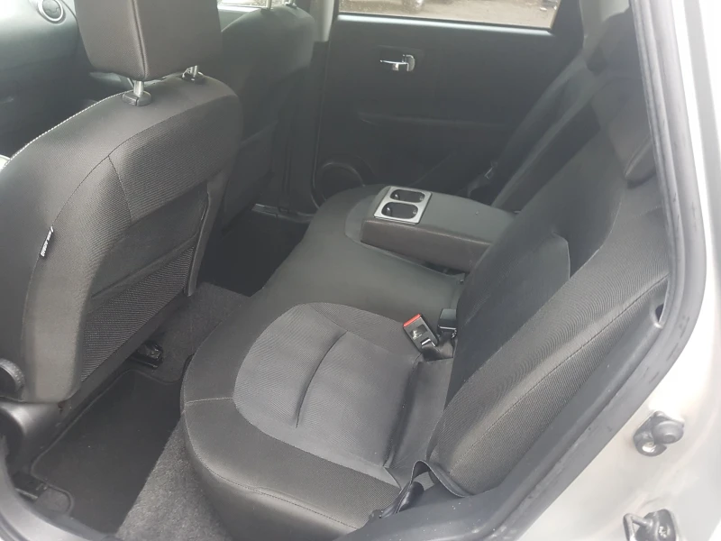 Nissan Qashqai 2.0iAVTOMAT, снимка 11 - Автомобили и джипове - 52890948