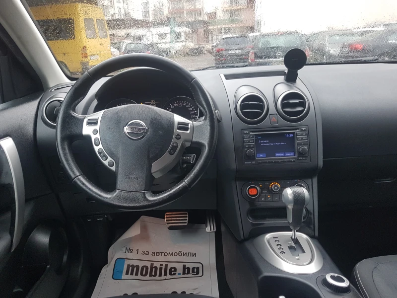Nissan Qashqai 2.0iAVTOMAT, снимка 9 - Автомобили и джипове - 52890948