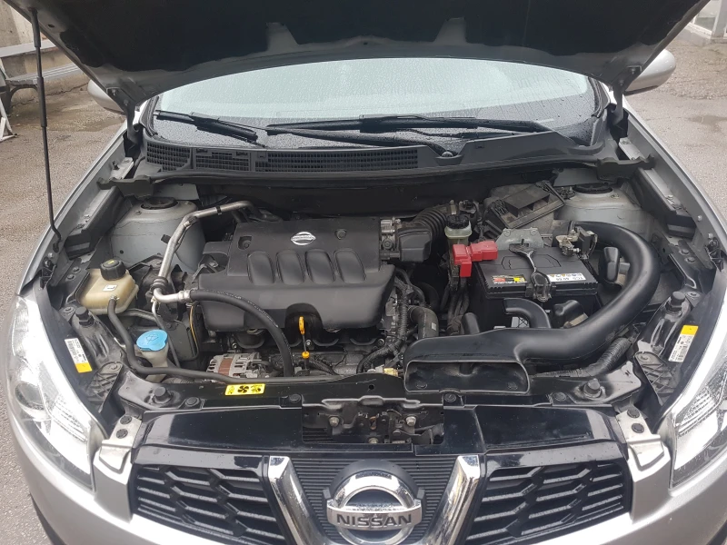 Nissan Qashqai 2.0iAVTOMAT, снимка 17 - Автомобили и джипове - 52890948