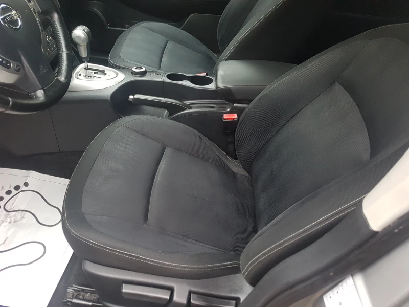 Nissan Qashqai 2.0iAVTOMAT, снимка 10 - Автомобили и джипове - 52890948