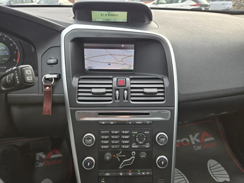 Volvo XC60 2.0T-203кс= АВТОМАТ= НАВИ= ОБСЛУЖЕН, снимка 16 - Автомобили и джипове - 53464307