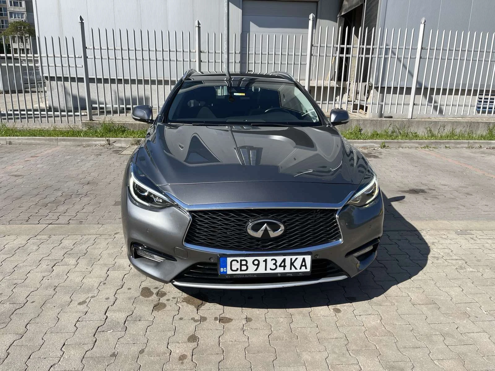 Infiniti Q30 2.2 AWD Premium - изображение 10