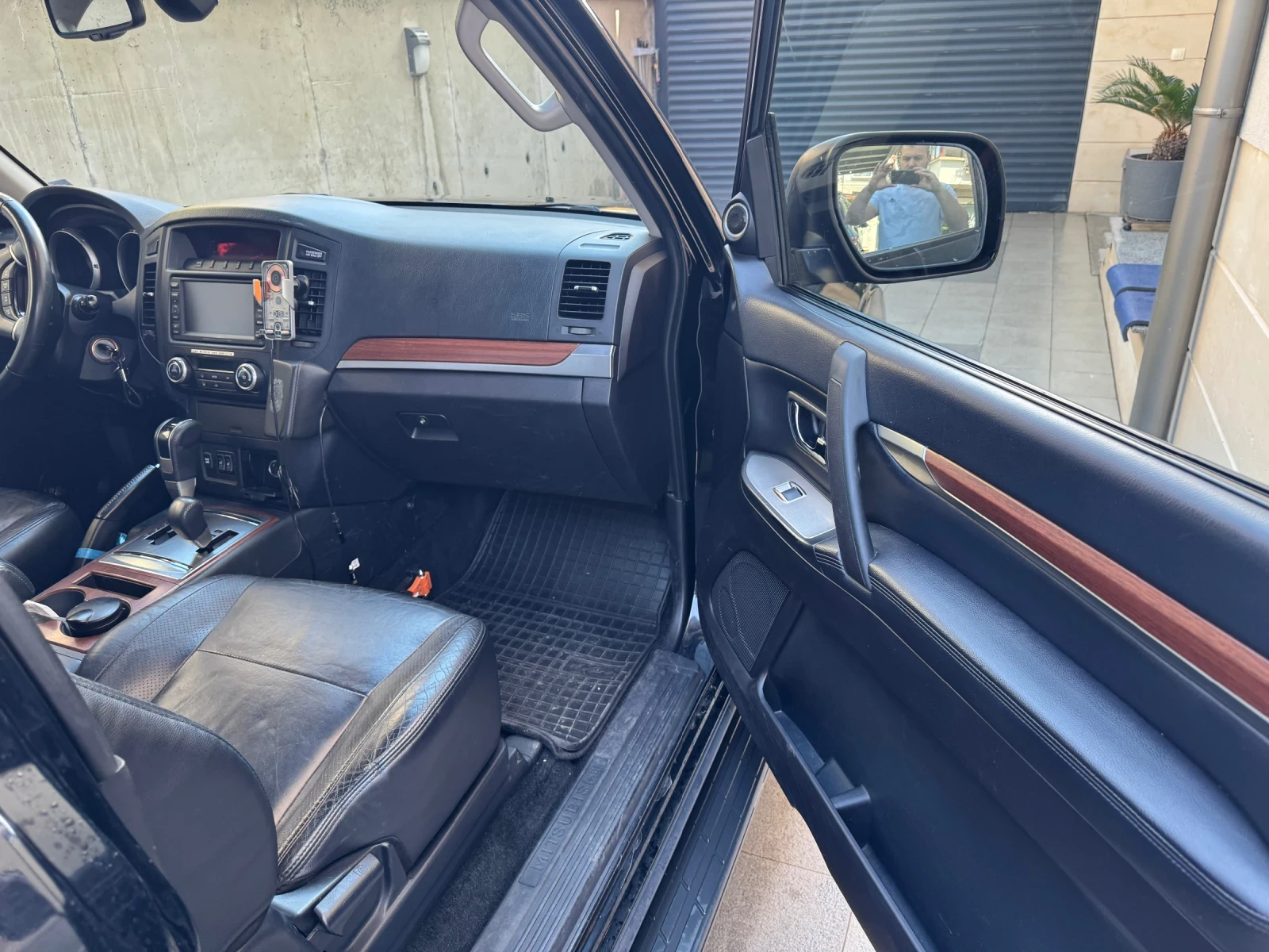 Mitsubishi Pajero 3.2 DI-DC / 165ps / 100% обслужен - изображение 6