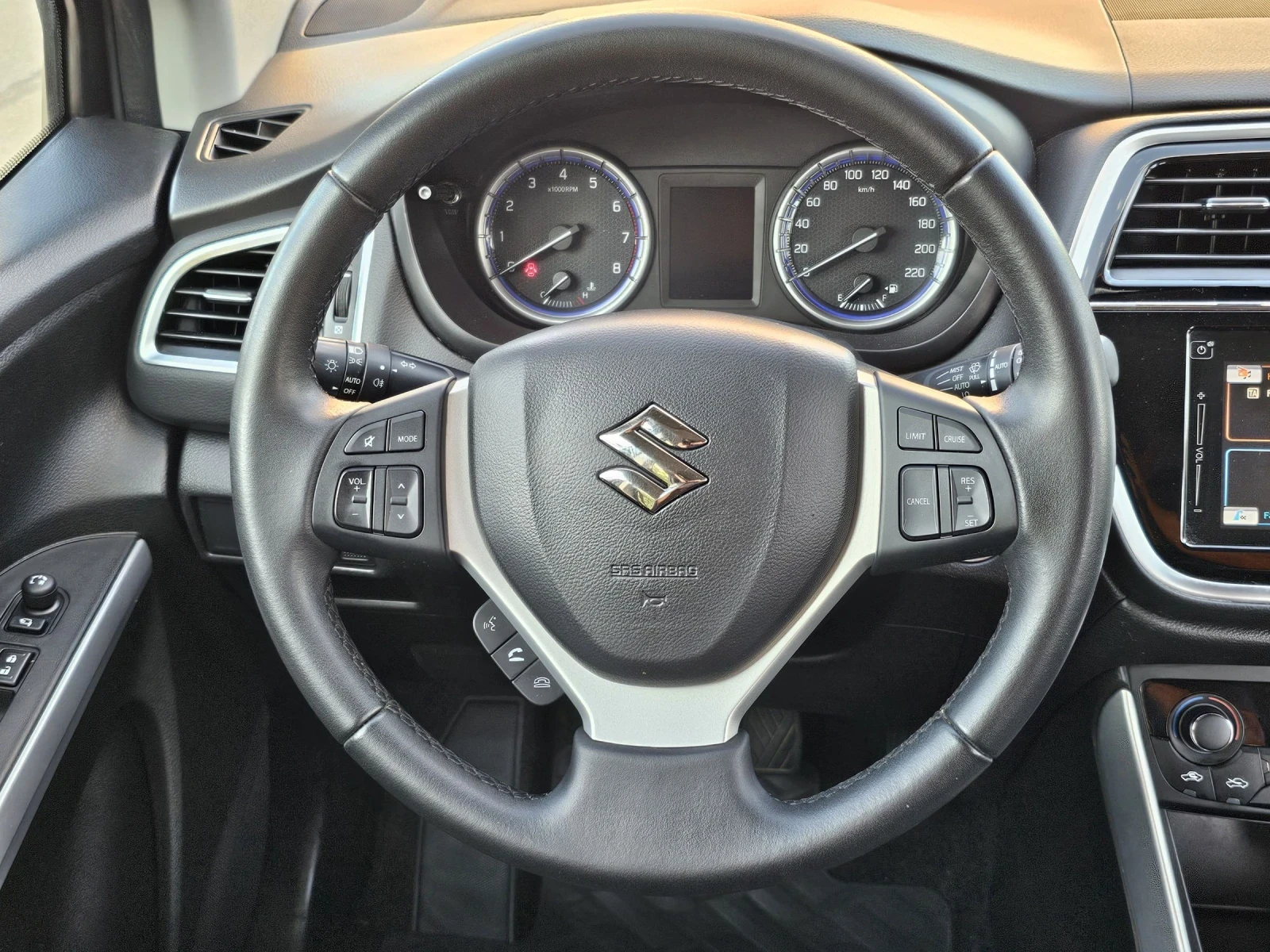 Suzuki SX4 S-Cross 119900km!!!4x4, Keyless, , Led | Mobile.bg   11