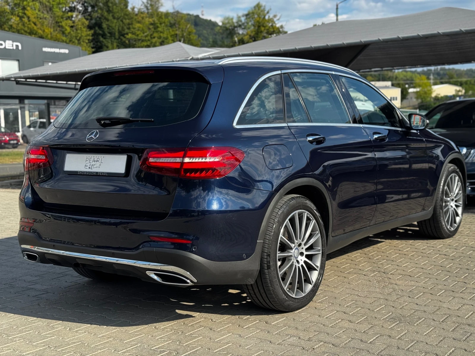 Mercedes-Benz GLC 250 4Matic AMG Airmatic PANO Distronic+ Keyless - изображение 6