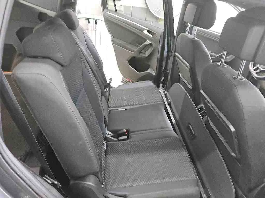 VW Tiguan Allspace Comfortline UNITED 2.0 TDI Панорама - изображение 8