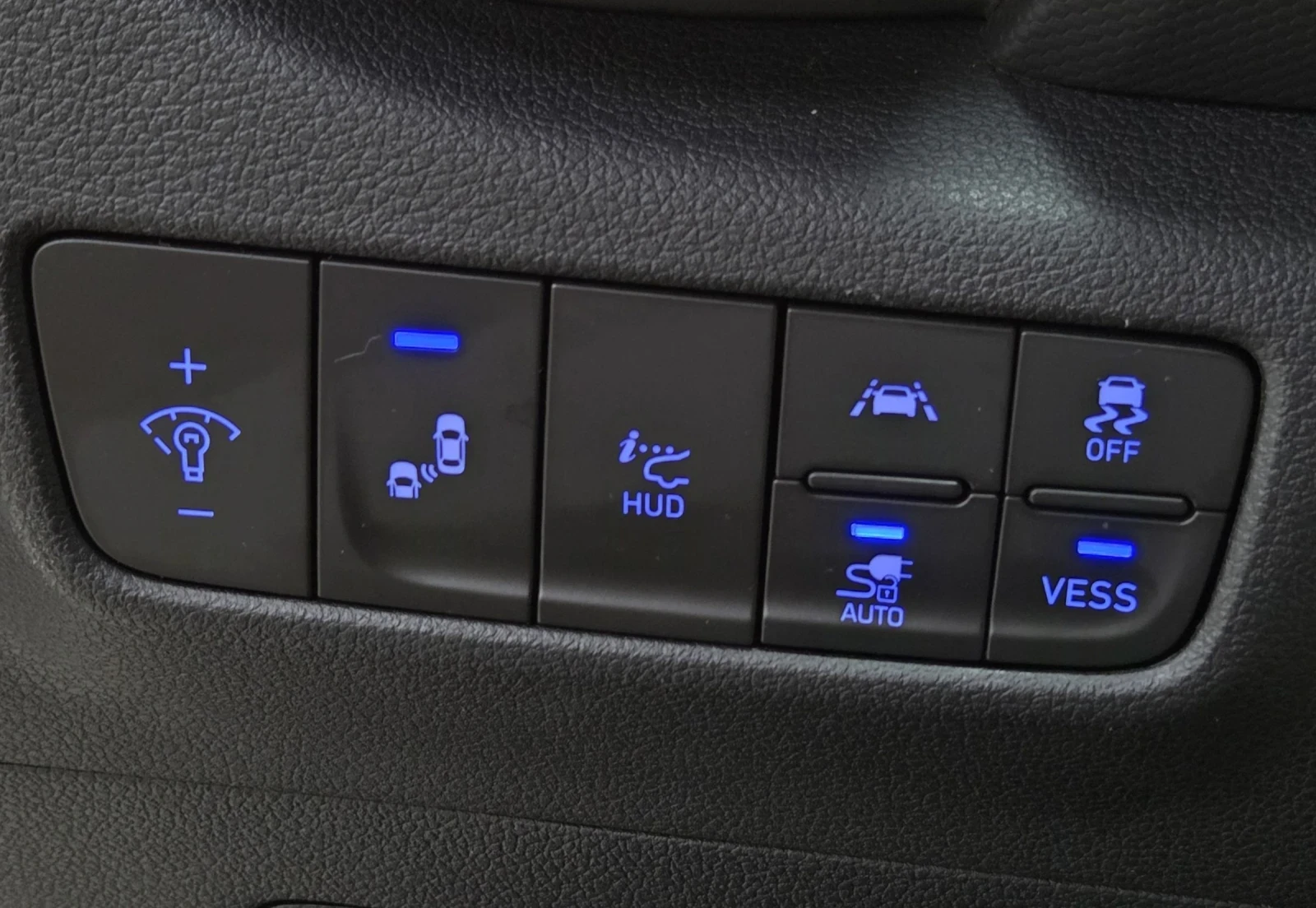 Hyundai Kona 64kWh/Premium | Mobile.bg   14